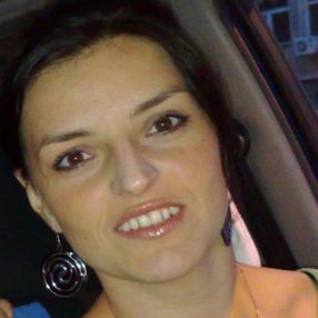 IULIANA, Babysitter a Villafranca Piemonte