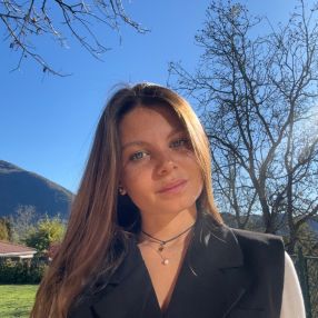 Alessandra, Babysitter in Albino