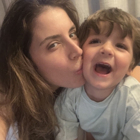 Yasmine, Famiglia a Castelsardo