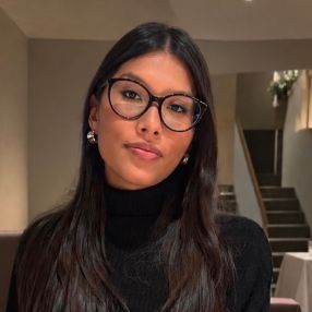 Claudia Fernanda, Babysitter in Maslianico