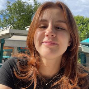 Lara, Babysitter a San Salvatore Monferrato
