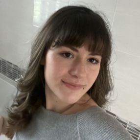 Giulia, Babysitter in Russi
