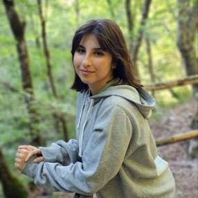 Francesca Romana, Babysitter a Roma
