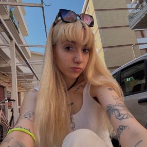 Manuela, Babysitter in Giulianova