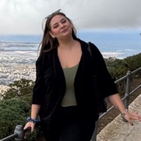 Emanuela, Babysitter a Palermo