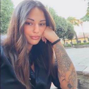 Lucia, Babysitter a Atella