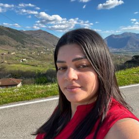 Sandra, Babysitter in Provincia di Salerno