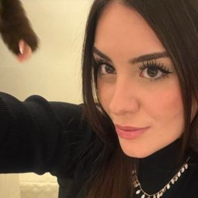 Arjanna, Babysitter a Monteiasi