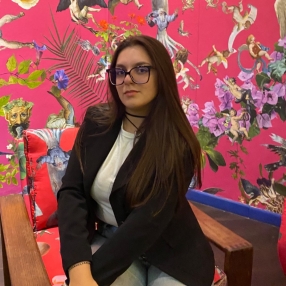 Agrippina, Babysitter a Gioia del Colle
