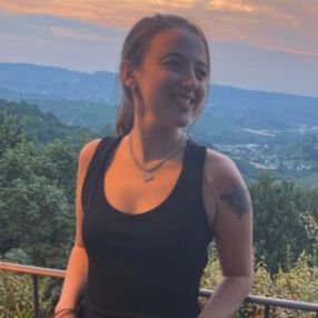 Sara, Babysitter a Cervasca
