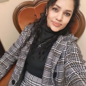 Dina lorena, Babysitter a Città metropolitana di Roma Capitale
