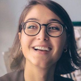Giulia, Famiglia a Bologna