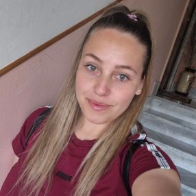 Mitrea, Babysitter a Carrara