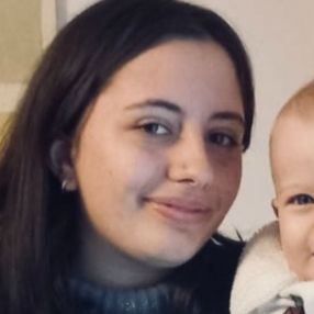 Emilia, Babysitter in Bagnatica
