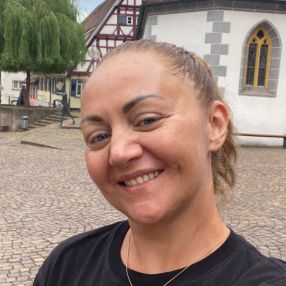 Ilona, Babysitter a Asti