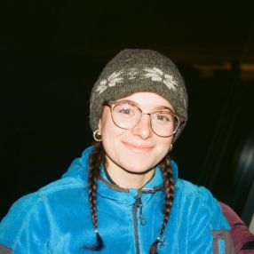 Alice cortese, Babysitter in Aurisina