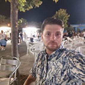 Costache, Famiglia a Scalea