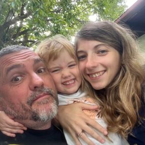 Matteo, Family in San Genesio ed Uniti