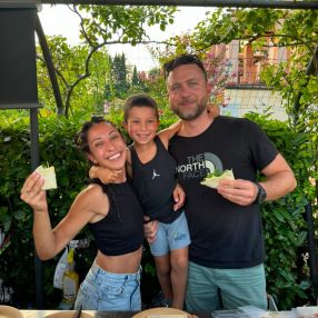 Aurora, Famiglia a Perugia
