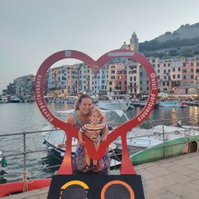 Dasha, Famiglia a La Spezia