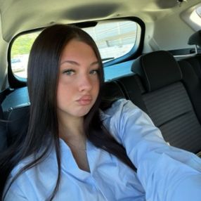 Alessia, Babysitter a Villanova Mondovì