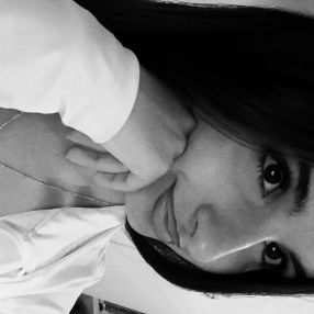 Leonela Nicole, Babysitter in Pulsano