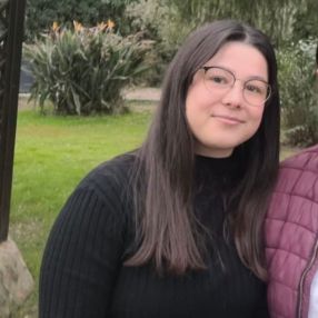 Melissa, Babysitter a Elmas