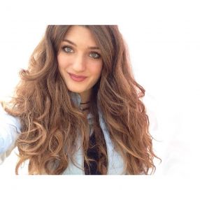 Giulia, Babysitter a Santa Lucia