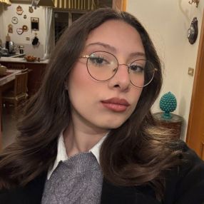 Laura, Babysitter in Terzigno