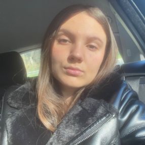 Maja, Babysitter a Castrovillari