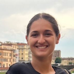 Azzurra, Babysitter in Basaluzzo
