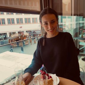 Giorgia, Babysitter in Stazione