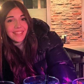 Vittoria, Babysitter a Caltana
