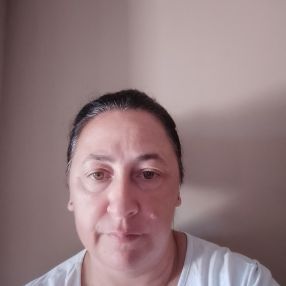 Mena, Babysitter a Provincia di Avellino