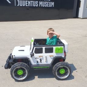 Tami, Famiglia a Grugliasco
