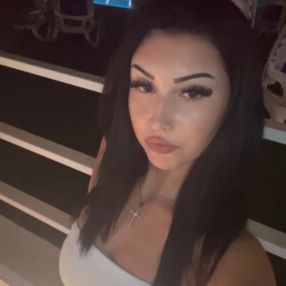 Giulia, Babysitter a Varallo Pombia