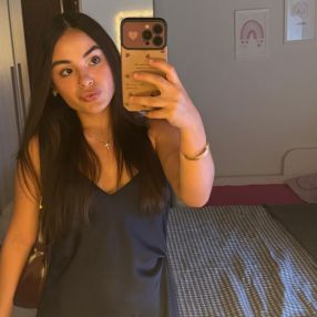 Julia, Babysitter in Monzambano