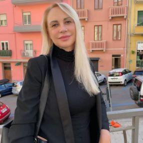 Emanuela, Babysitter a Monserrato