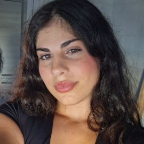 Giulia, Babysitter a Provincia di Novara