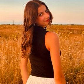 Samanta, Babysitter a Perignano