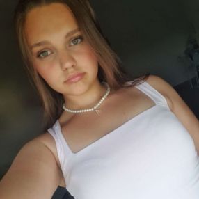 Eljesa, Babysitter a Rovato