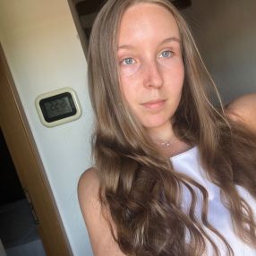 Giorgia, Babysitter a Oleggio Castello