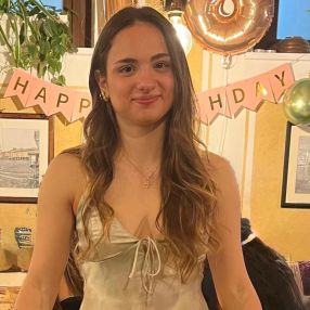 Auri, Babysitter in Tavazzano con Villavesco