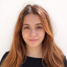 Ainda, Babysitter in Marino