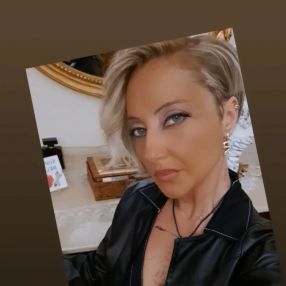 Angela, Babysitter a Casoria