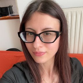 Eliza, Babysitter in Mansué