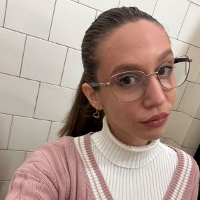 Agnese, Babysitter in Sava