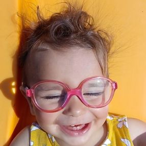 Veronica, Famiglia a Vercelli