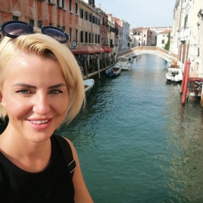 Roisin, Babysitter a Basiliano