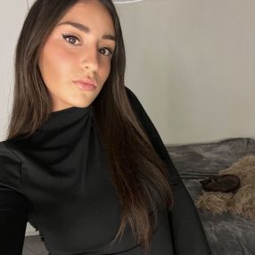 Ambra, Babysitter a Vada